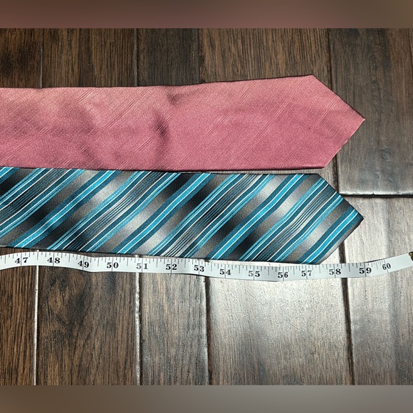 2 neck ties- blue stripe, pink - Picture 6 of 7